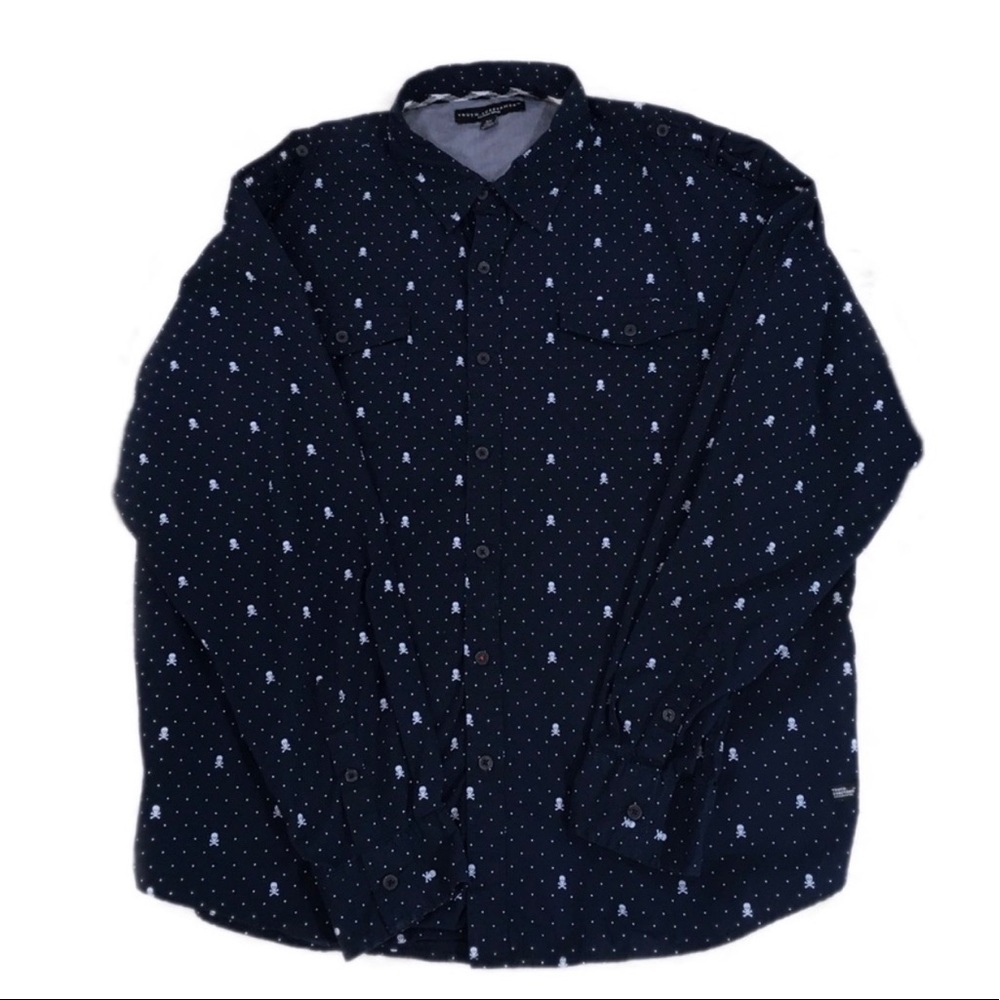 Men’s button down skull shirt.